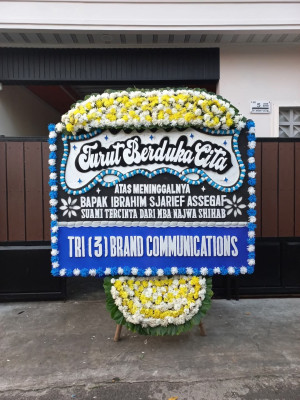 Papan Bunga Duka di Traji